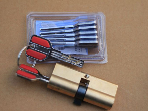 柞水24小时上门开锁公司